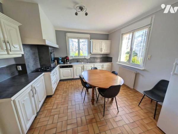 PLEUMEUR-BODOU – Maison familiale avec beau terrain, proche axes et commodités