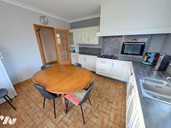 PLEUMEUR-BODOU – Maison familiale avec beau terrain, proche axes et commodités