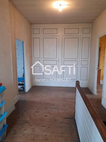 Maison semi mitoyenne 140 m² à la campagne proche de toute commodités ,  axe Saint-Quentin /Laon, Autoroute A26 et a 45 min de REIMS