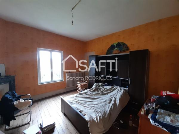 Maison semi mitoyenne 140 m² à la campagne proche de toute commodités ,  axe Saint-Quentin /Laon, Autoroute A26 et a 45 min de REIMS