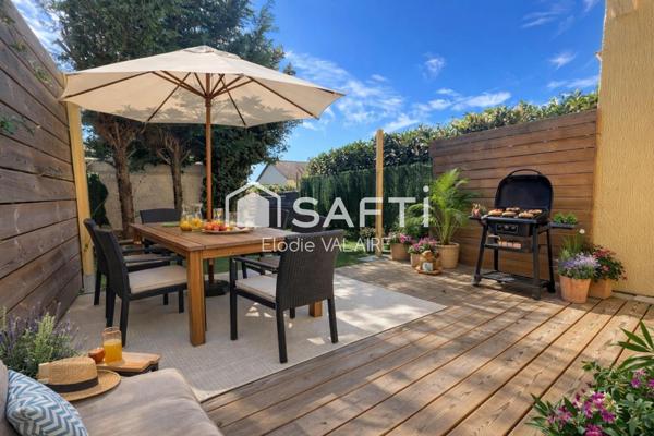 Maison mitoyenne à étage de 71 m²  2 chambres + Bureau  avec jardin et  garage