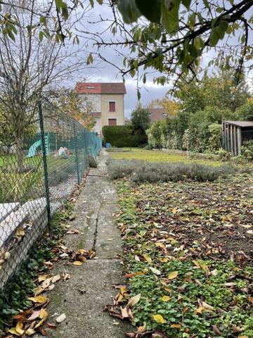 Maison à vendre à Châlons-en-Champagne dans la Marne (51000), ref : 51084-1230