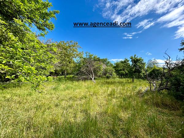 Terrain Souvigne 1 275 m2, Souvigne 79800