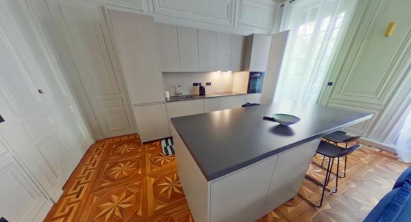 APPARTEMENT T2 A LOUER - LYON 6EME ARRONDISSEMENT Kleber 73.66 m 2 1 700 € charges comprises par mois