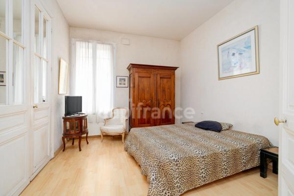 🌿 Rare – Appartement de caractère avec jardin privatif en centre-ville de Nîmes à vendre 3 pièces (30)