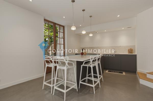 Propriete 6 pièce(s) 4 chambre(s) 230 m²