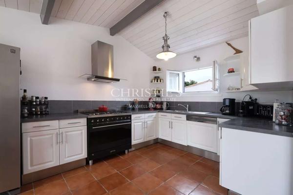 Propriété à Saint-Martin-de-Ré avec annexe et terrain constructible