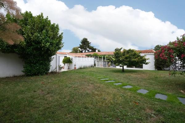 Propriété à Saint-Martin-de-Ré avec annexe et terrain constructible