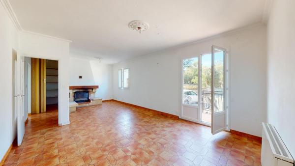 Le Pradet T4 en villa avec terrasse et véranda, parking et garage