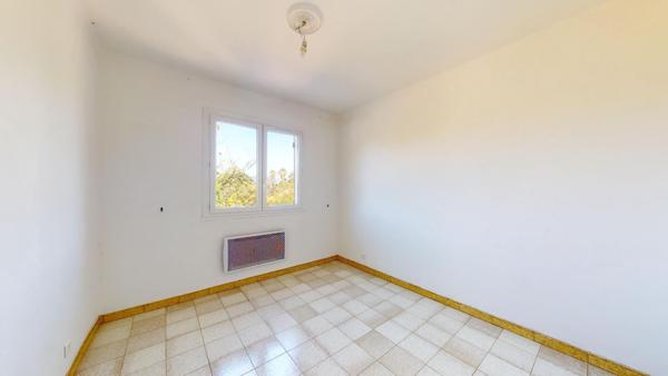 Le Pradet T4 en villa avec terrasse et véranda, parking et garage