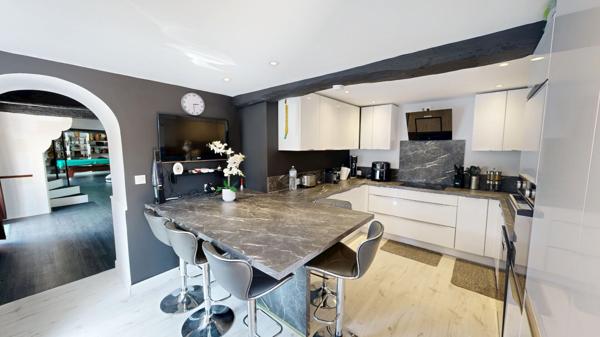 A 20 minutes de Carcassonne, proche MONTREAL, Propriété avec 3 hectares.