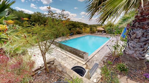 A 20 minutes de Carcassonne, proche MONTREAL, Propriété avec 3 hectares.