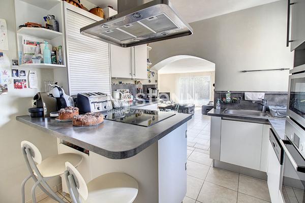 A VENDRE à DRAGUIGNAN - Maison 4 chambres, 163m² avec PISCINE