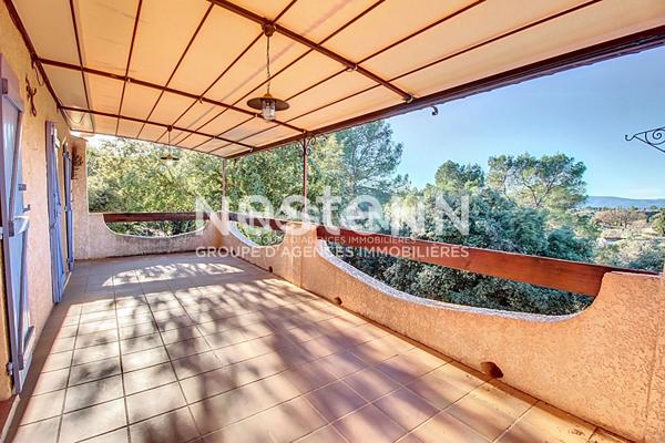 A VENDRE LORGUES ! Maison 4 pièces 100 m2 sur terrain de 1800m2 + piscine