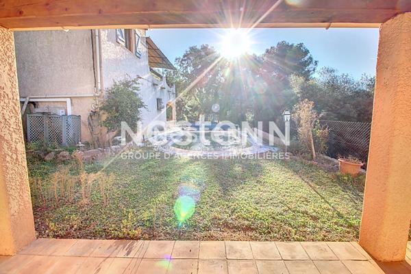 A VENDRE LORGUES ! Maison 4 pièces 100 m2 sur terrain de 1800m2 + piscine