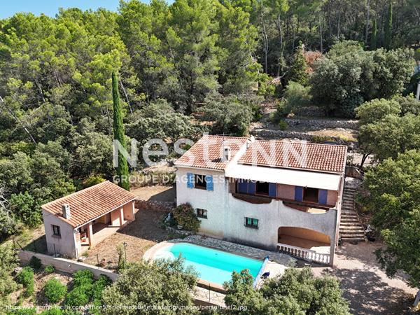 A VENDRE LORGUES ! Maison 4 pièces 100 m2 sur terrain de 1800m2 + piscine