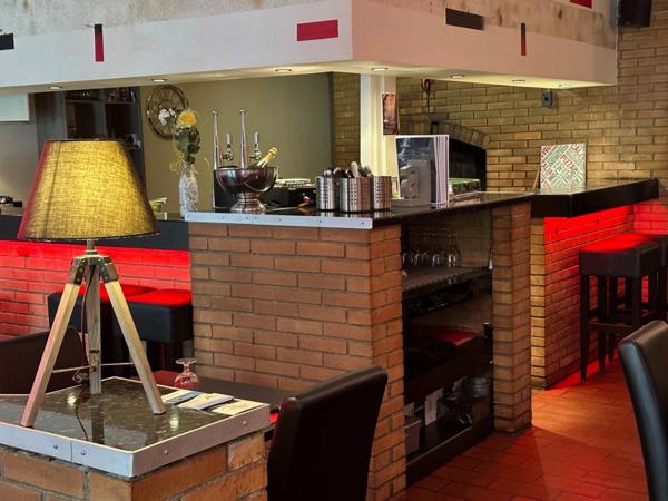 Dpt Hautes Pyrénées (65), à vendre TARBES Bar restaurant