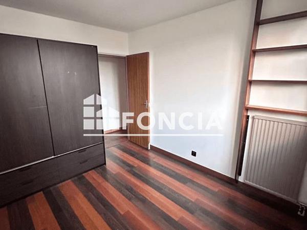 Location Appartement 4 pièces 80.18 m² - 12 PLACE DU 11 NOVEMBRE 1918 Noisy Le Grand 93160