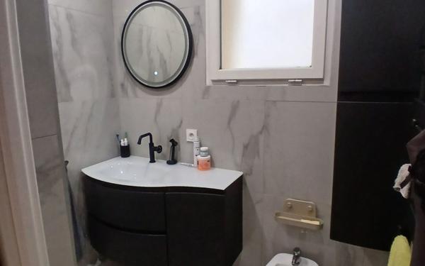 Appartement à vendre    5 pièces • 93,64 m2 Saint-Didier-au-Mont-d'Or