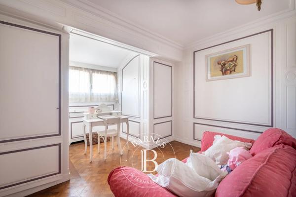 Bois-Colombes, Maison 6 Chambres -  265 m² à vendre