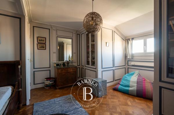Bois-Colombes, Maison 6 Chambres -  265 m² à vendre