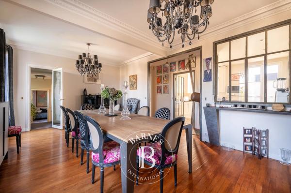 Bois-Colombes, Maison 6 Chambres -  265 m² à vendre