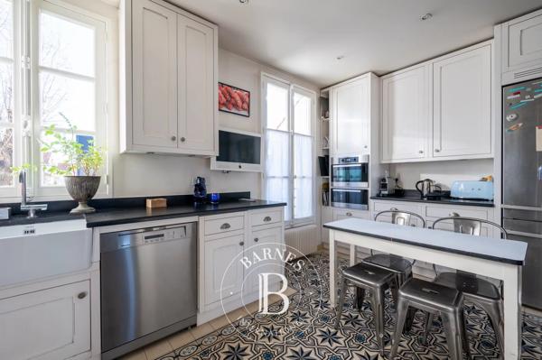 Bois-Colombes, Maison 6 Chambres -  265 m² à vendre