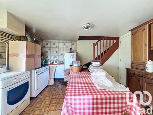 Maison rustique 4 pièces de 58 m² à Polignac (43000)