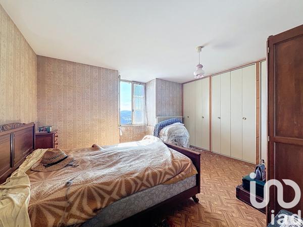 Maison rustique 4 pièces de 58 m² à Polignac (43000)