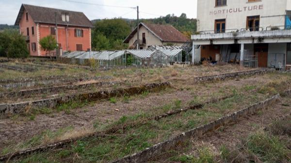 Yenne (73170) CENTRE YENNE TERRAIN CONSTRUCTIBLE DE 650 M² ENVIRON