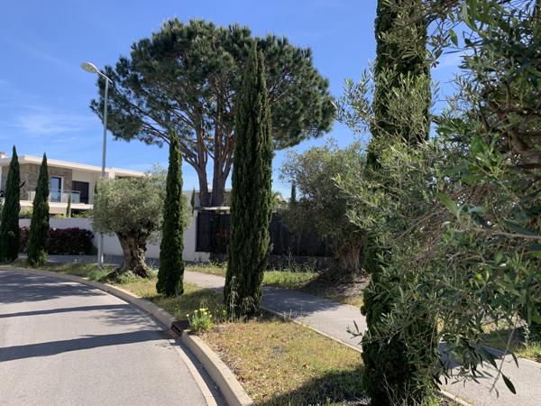 MAS ROCA - QUARTIER RÉSIDENTIEL TRÈS PRISÉ