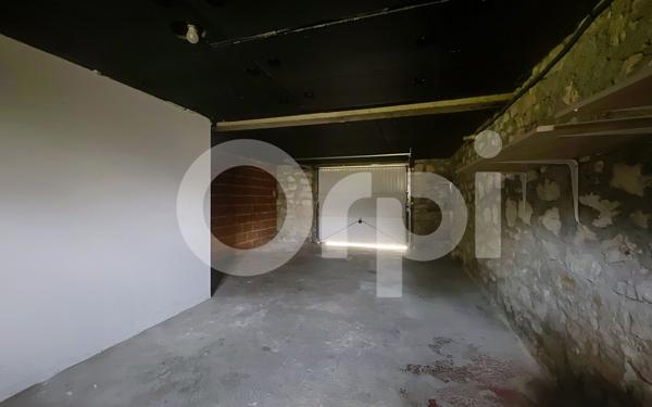 Maison à louer    4 pièces •  Saint-Pantaléon-de-Larche