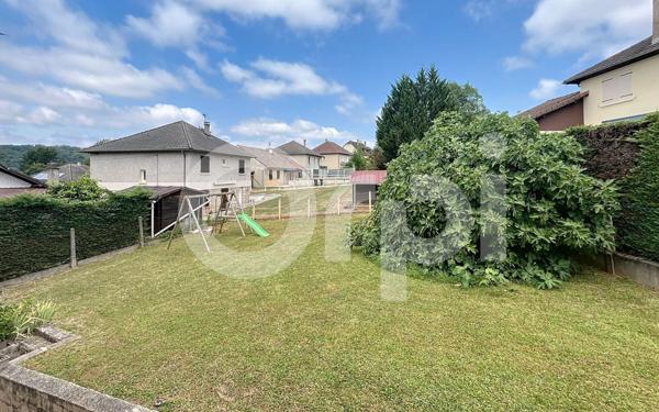 Maison à louer    4 pièces •  Saint-Pantaléon-de-Larche