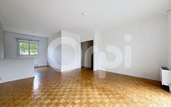 Maison à louer    4 pièces •  Saint-Pantaléon-de-Larche