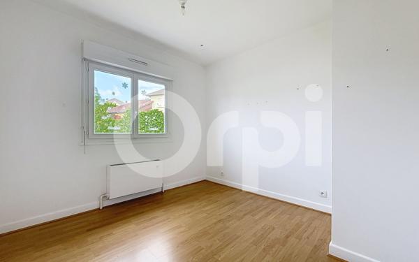 Maison à louer    4 pièces •  Saint-Pantaléon-de-Larche