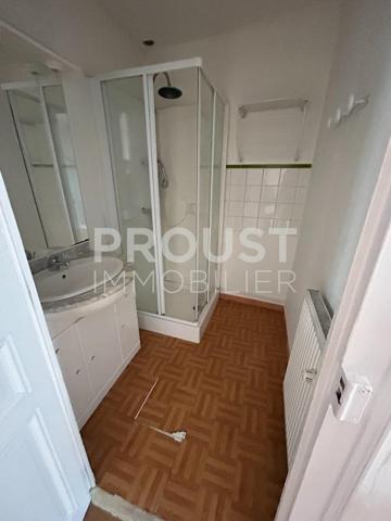 En exclusivité niort proche brèche, immeuble locatif deux logements