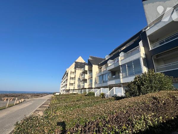 Vue mer face au port