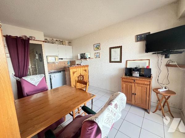 Vue mer face au port