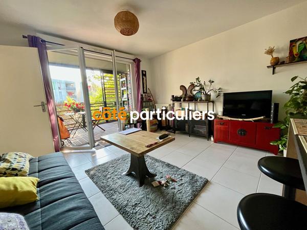 Vente Appartement42 m² - 2 Pièces - CENON (33150)