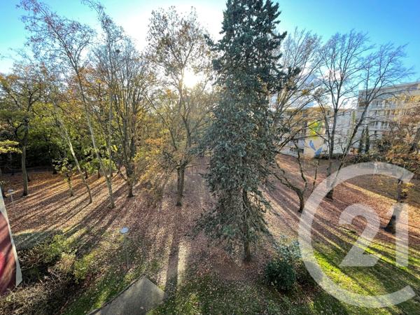 Appartement F6 à vendre  6 pièces - 112 m2 CERGY - 95