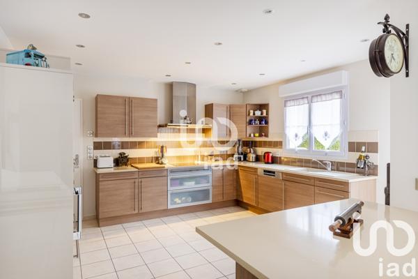 Maison à vendre 7 pièces 198 m² Frépillon