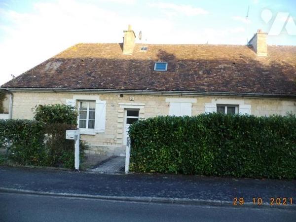 FALAISE: Maison en pierres, d'environ 120 m² habitable sur 655 m² de terrain 4 chambres