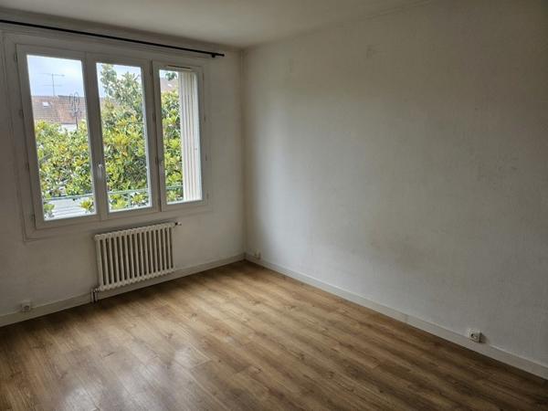 Appartement à vendre |  Les Mureaux |  3 pièces | 49,7 m²