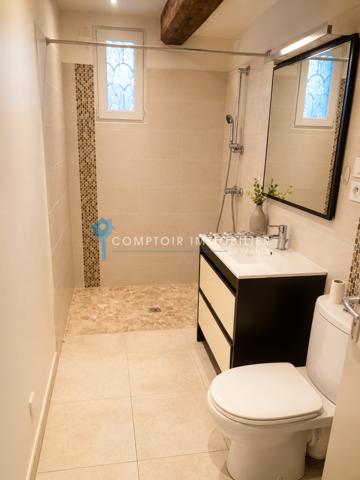 Maison
                                                                                                                                                                                                                                                                                                                        6 pièce(s)                                                                                                                                                                                                          4 chambre(s)                                                                                                                                                                                                          136  m²
