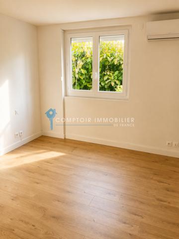 Maison
                                                                                                                                                                                                                                                                                                                        6 pièce(s)                                                                                                                                                                                                          4 chambre(s)                                                                                                                                                                                                          136  m²