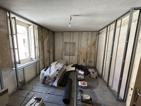 Vente Maison161,5 m² - 7 Pièces - ST AMAND MONTROND (18200)