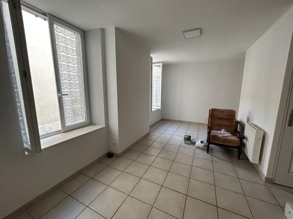 Vente Maison161,5 m² - 7 Pièces - ST AMAND MONTROND (18200)