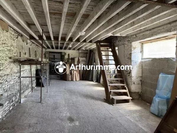 Vente                                                      Propriété
                        
                     7 pièces                      219 m2                     à Pré-en-Pail-Saint-Samson