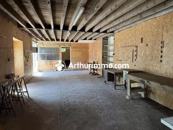 Vente                                                      Propriété
                        
                     7 pièces                      219 m2                     à Pré-en-Pail-Saint-Samson