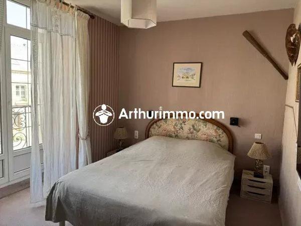 Vente                                                      Propriété
                        
                     7 pièces                      219 m2                     à Pré-en-Pail-Saint-Samson